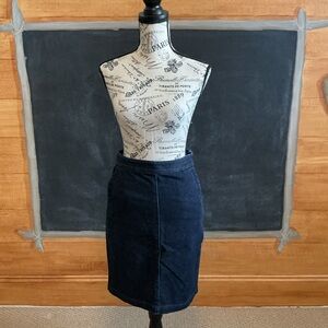 Banana Republic Denim Size 0 pencil skirt stretchy spandex